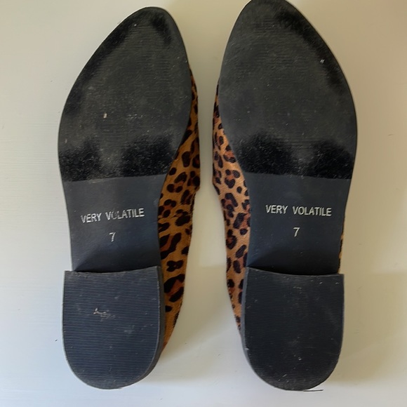 Leopard print slip ons - Picture 6 of 9